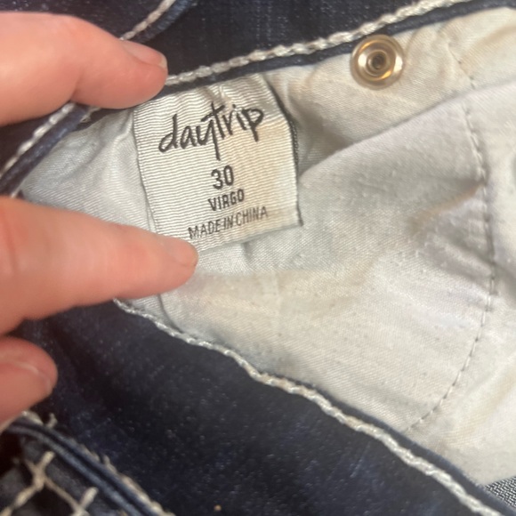 Daytrip Blue Straight Jeans with Classic Indigo Wash Virgo - Picture 11 of 16